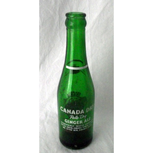 Canada Dry Ginger Ale Bottle Pop Soda Green Glass Duraglas 7 oz ACL Jamaica Vtg - Picture 2 of 6